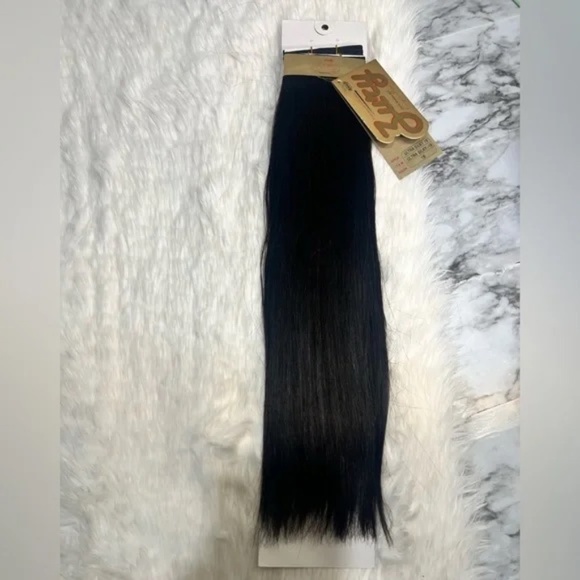 18 Inches 100% Human hair Black Hair Extensions #1B Straight Silky Soft Hair - Picture 1 of 6